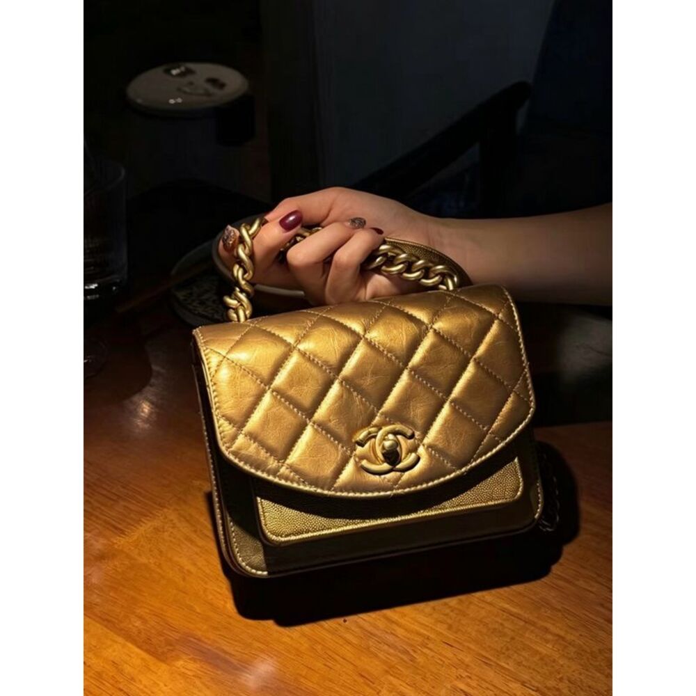 Chanel Women Pre-Loved Bag Very Good Condition